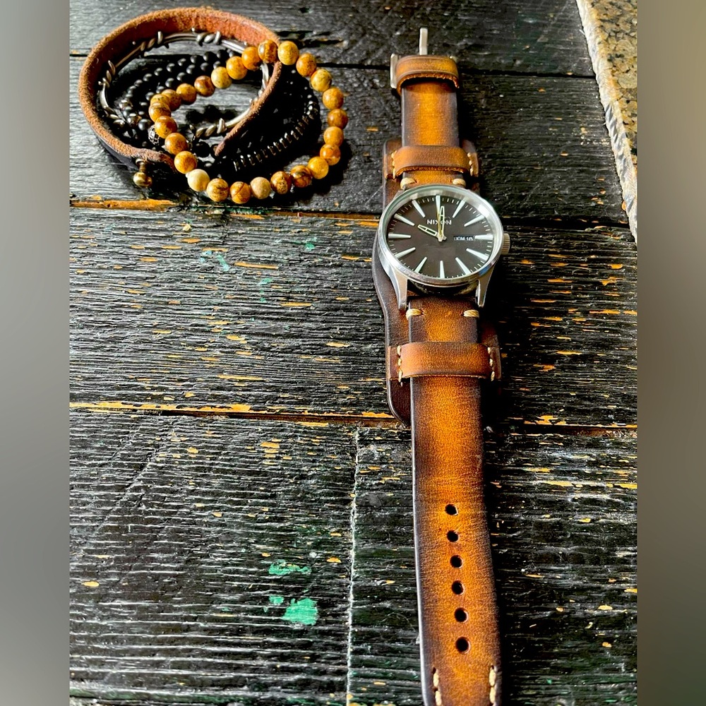 Hand made italian leather watch, hand crafted from start to finish.